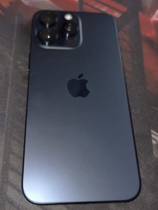 Продам IPhone 15 pro max 512gb