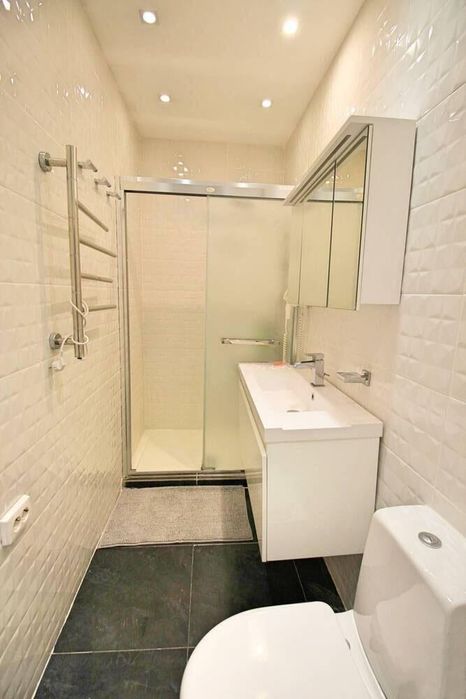 Дава се под наем Двустаен апартамент в Бургас, Лазур - 90 кв.м за 765 € - Снимка #6