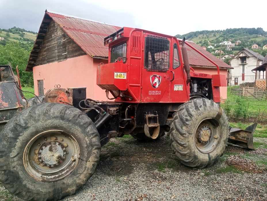 Vând 2 tafuri modificate cu motor de man