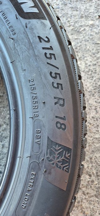 4 anvelope iarna Michelin 215/55/18.Pretul este pe bucata.