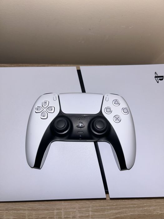 PS5 Slim 825gb cu Disk