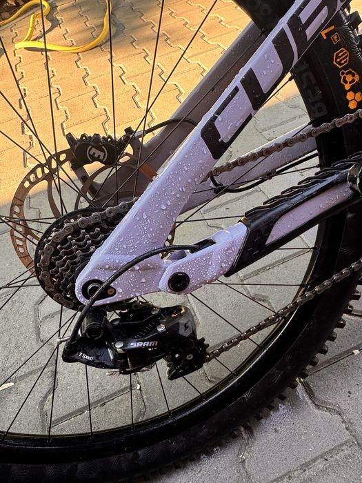 Cube two215 race