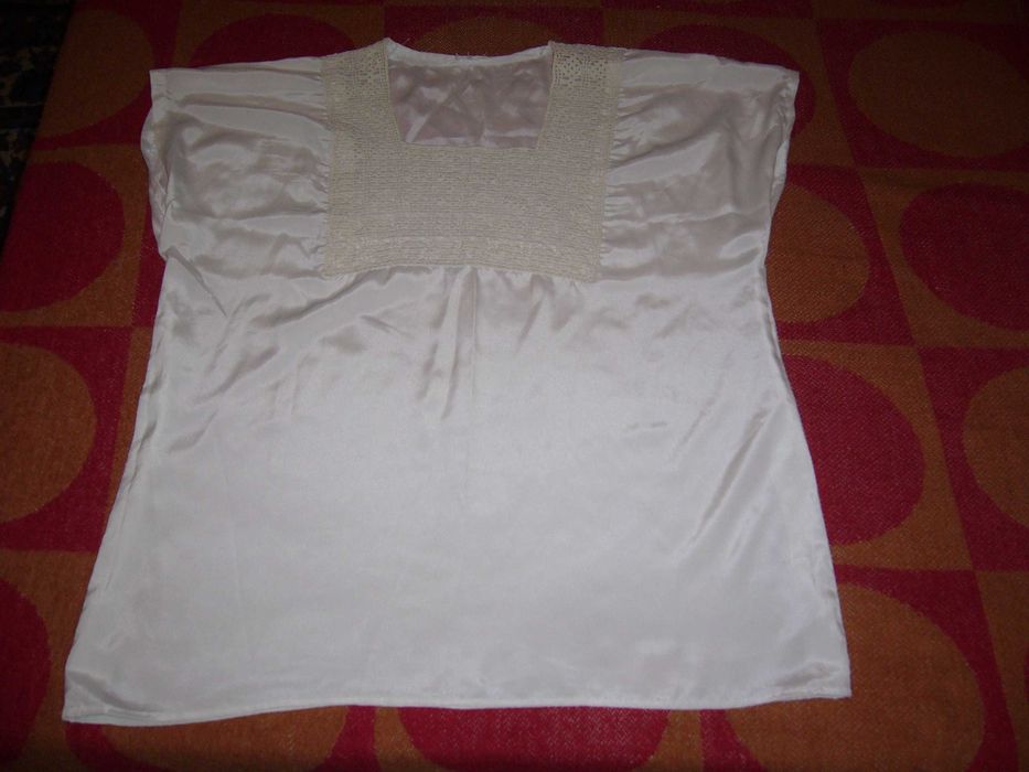 Costume de dama si bluze de dama