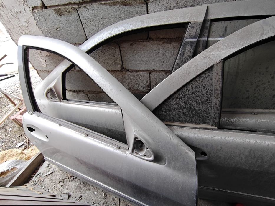 Двери мерседеса 220 коротыш