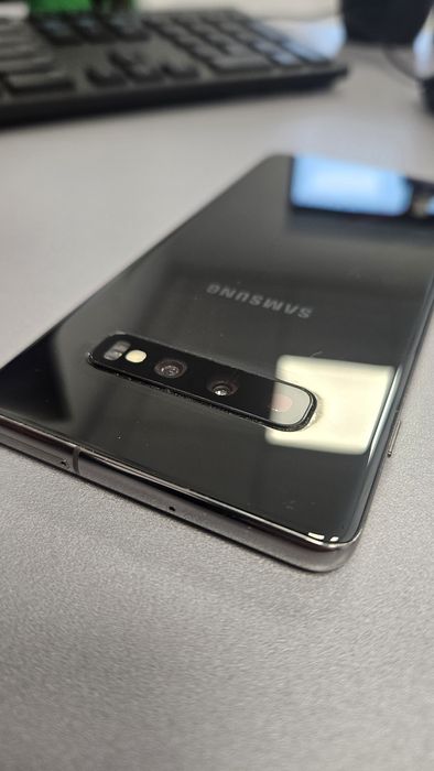 Samsung S10+ plus, pata pe display, 100% funcțional