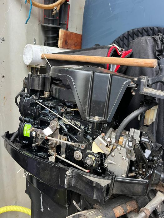 MERCURY 25 кс 2Т къс бутуш