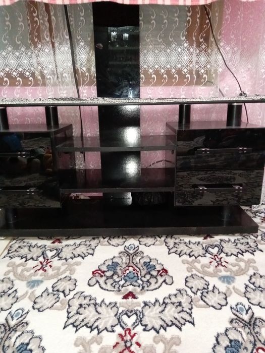 Подставка для телевизора