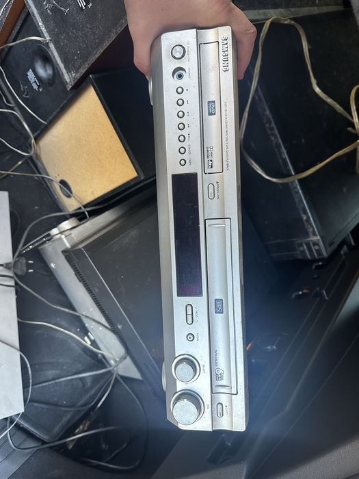 Видео-сд самсунг , тонколони