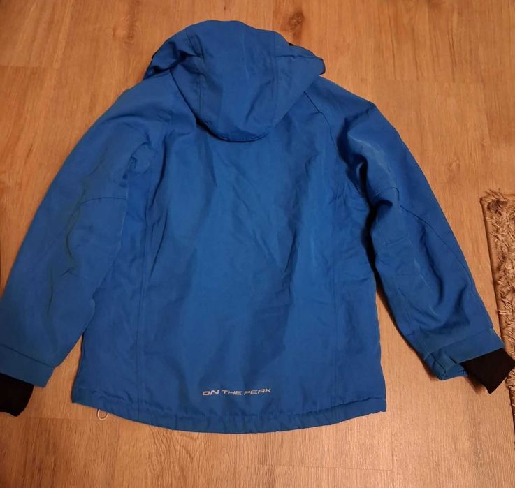 Costum schii mar.140 si 146/152