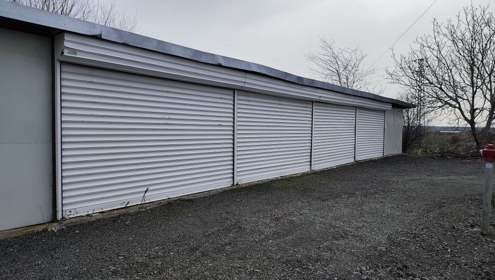 Помещение,склад,гараж под наем с.Лъка