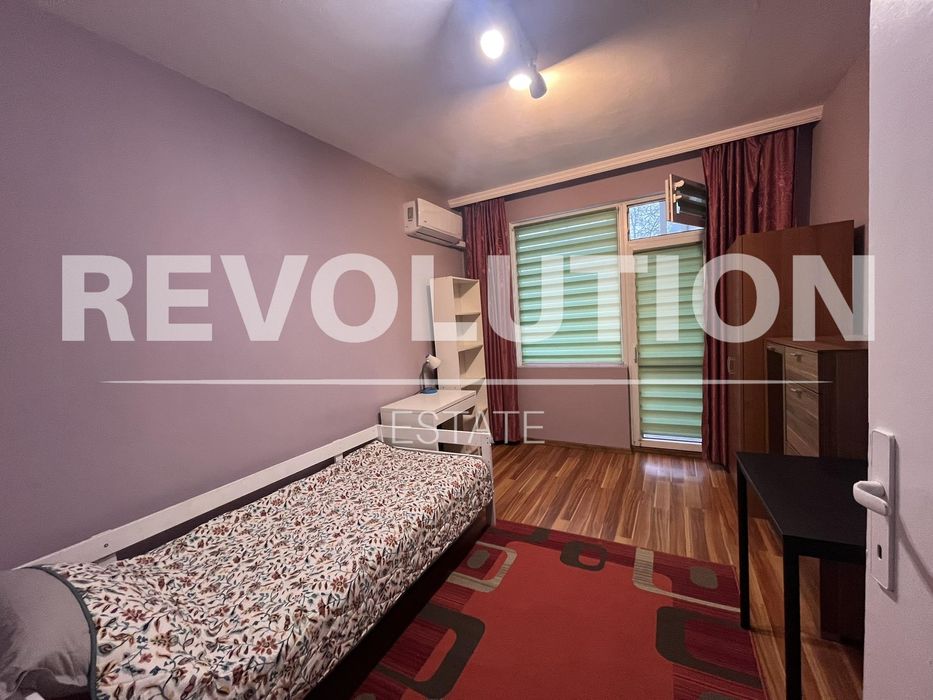 Дава се под наем Тристаен апартамент в Варна, ЖП Гара - 80 кв.м за 500 € - Снимка #1