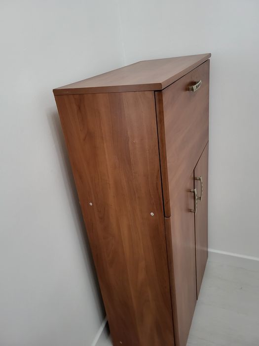 Обувница  дерево.