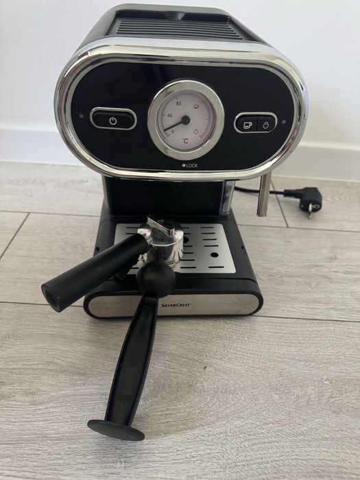 Aparat de cafea espressor SilverCrest NOU NEFOLOSIT CU CUTIE!!!!