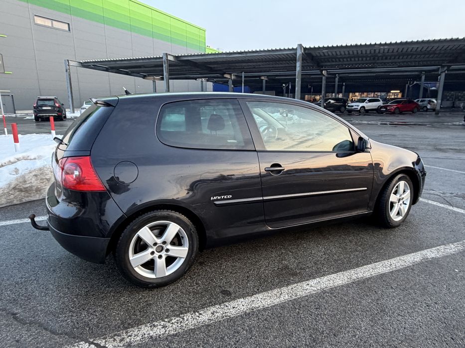 VW Golf 5 blue motion ,1.9 TDI, 105 CP, 2008