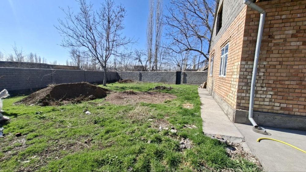 Angren Metalurg da uchastka uy arenda beriladi.