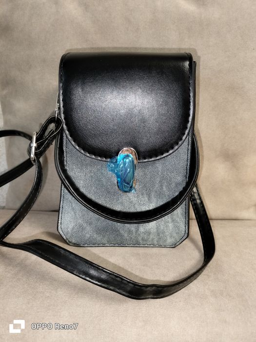 Продается стильная сумочка.