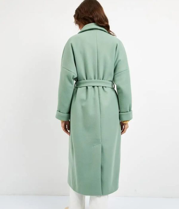 Продам женское пальто