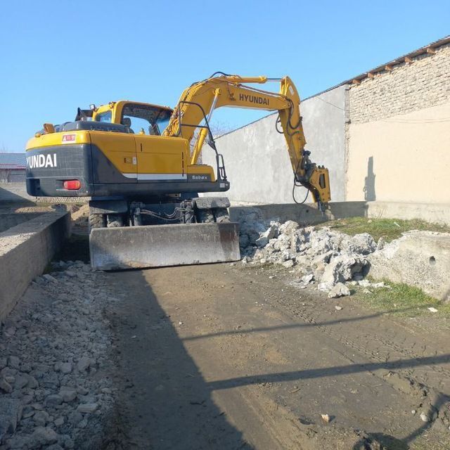 Эксковатор  2009