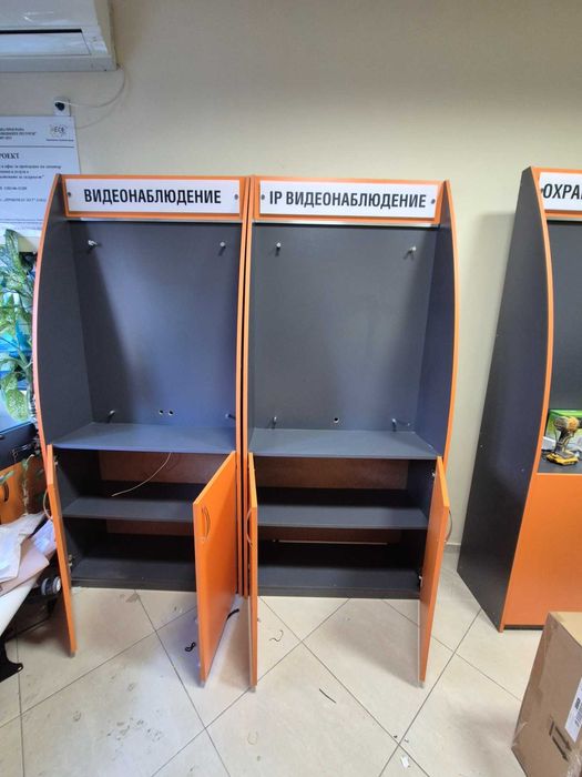 Стелаж, шкаф,рафтове