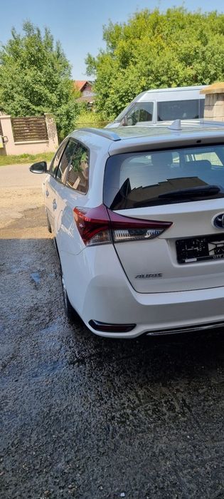 Toyota auris 1.8 hybrid