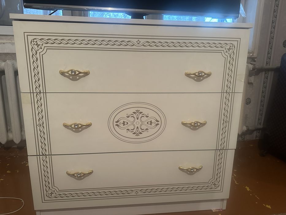 Спальный гарнитур