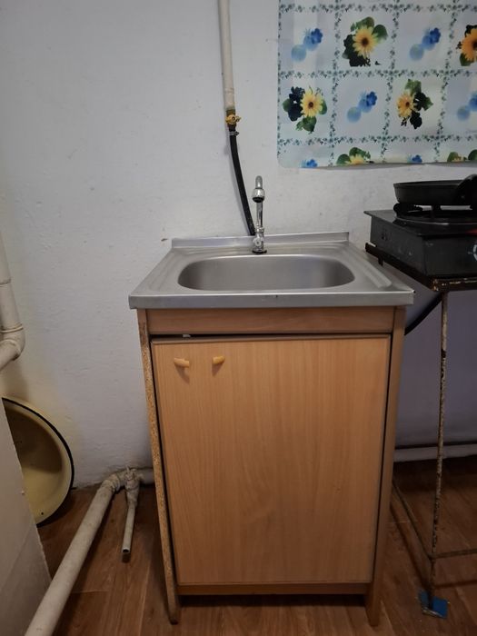Шкафчик с мойкой