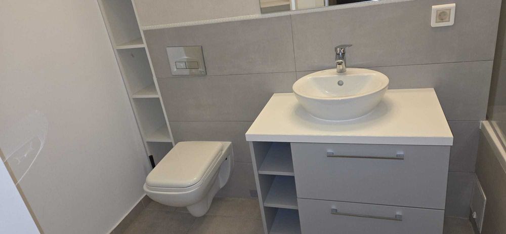 Închiriere 3 camere Sisesti - Zona Rezidențială