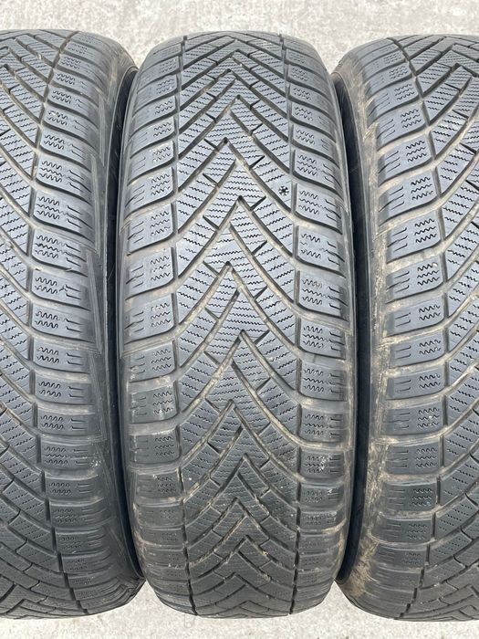 Set anvelope iarna 195 65 15 vredestein , dot 33 2020
