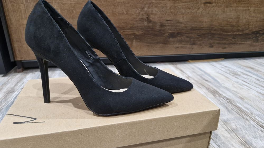 Елегантни обувки