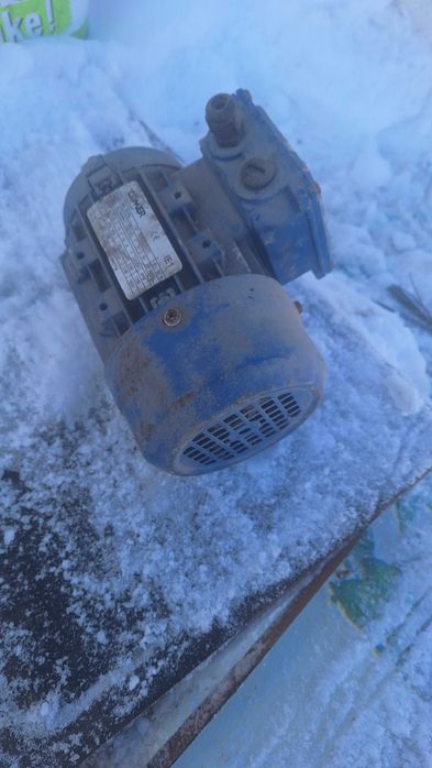 Motor electric trifazat CEMER MLS 6304N