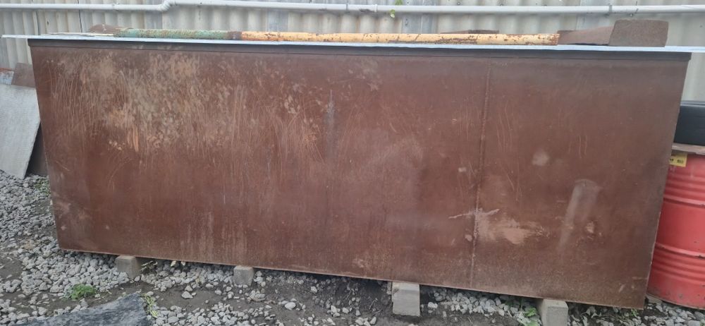 Продам металлический чан( бак)