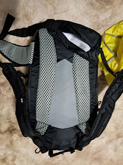 Rucsac drumeție Crivit 30L (Nou, cu husă de ploaie inclusă)