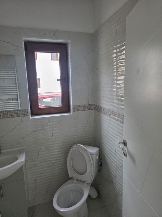 Casa moderna 4 camere, Strejnicu – aproape de Ploiesti, zona linistita