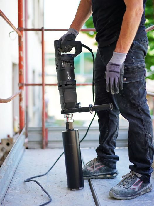 Услуга Алмазное Бурение Сухое И Водяной Звоните В Любое Время.