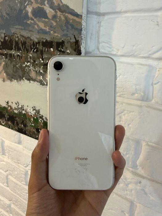 Продается iphone  хr , 128 гб, 72 максимальная емкость