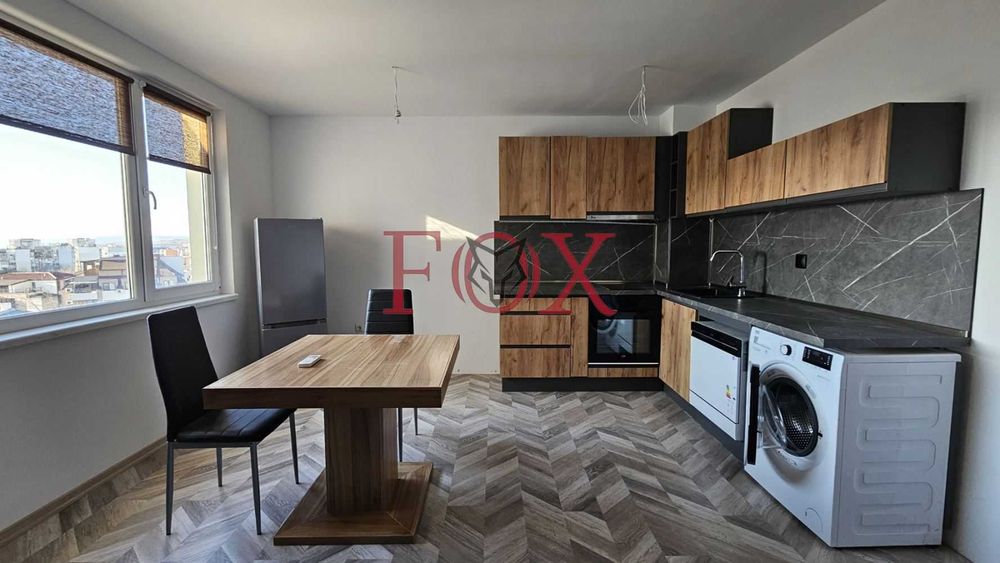 Дава се под наем Тристаен апартамент в Варна, Възраждане 2 - 100 кв.м за 561 € - Снимка #2