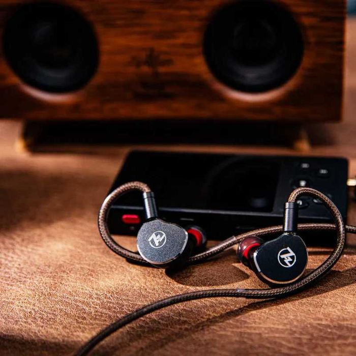 7Hz x Crinacle: Diablo IEMs Casti HiFi In-Ear Ca Noi, Cutie, Garantie