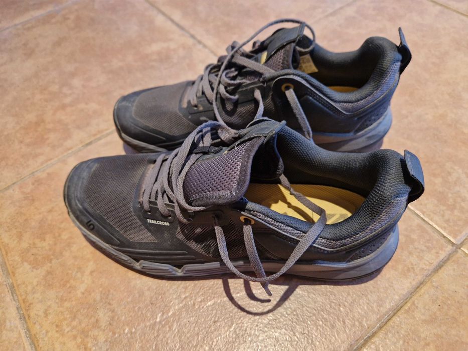Adidas 5.10 trailcross stealth marimea 42