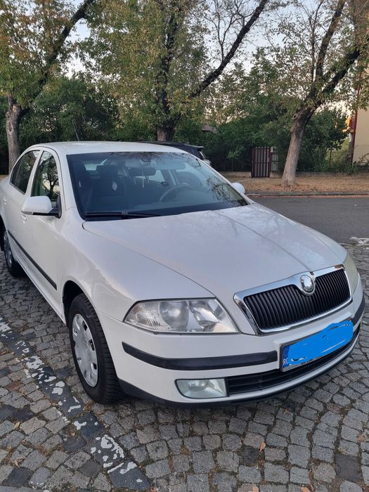 Vând Skoda Octavia 2