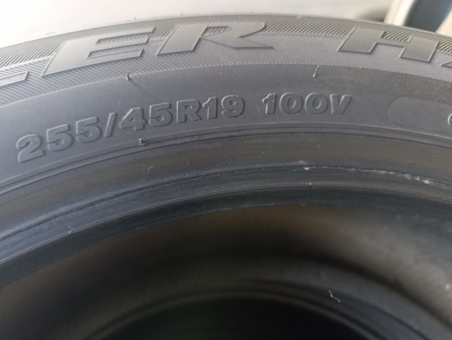 Două anvelope de vara 255 45 19 Bridgestone Dueler H P Sport 2018