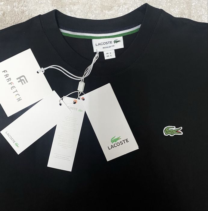 Vand tricou nou de barbati Lacoste