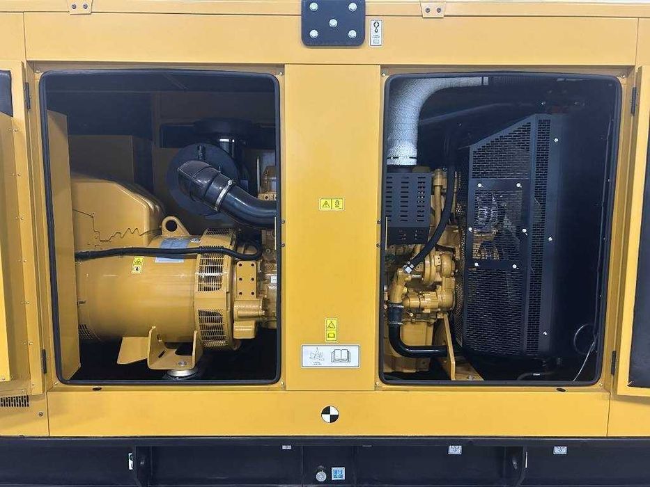 Generator Caterpillar industrial 400 kVA 500 kVA 600 kVA 800 kVA 1000 kVA pentru port nave santier naval uz 24h productie continua