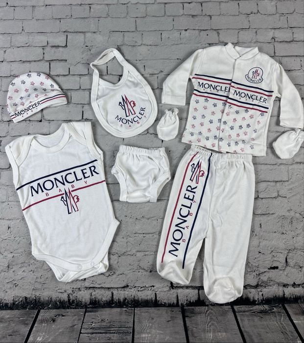 Set nou nascut Moschino