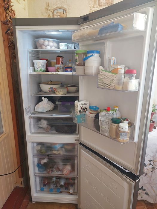 Холодильник Samsung 31 Frendsa