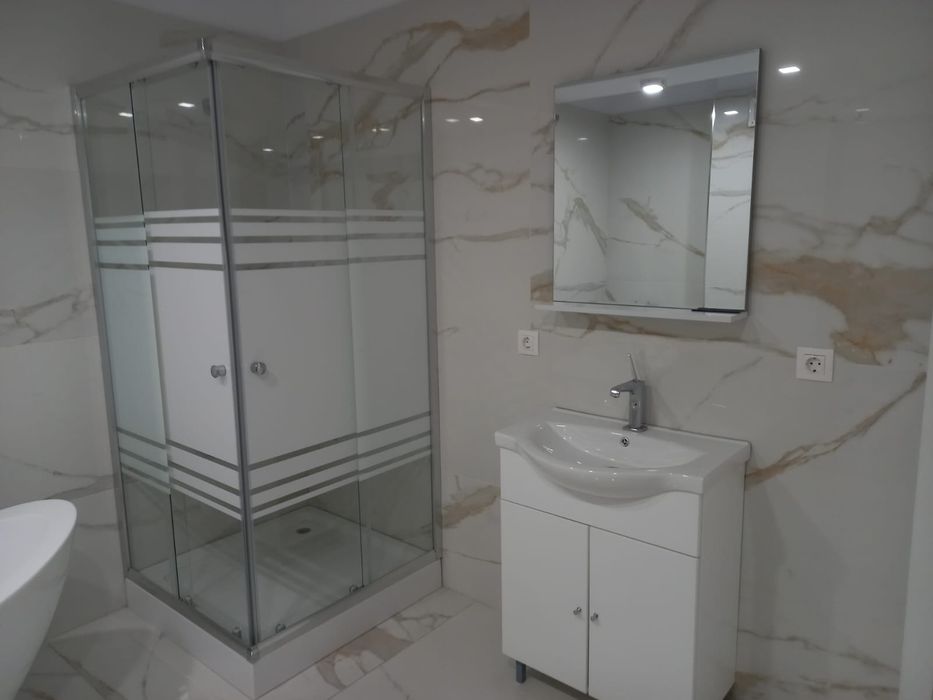 Inchiriez apartament 3camere ,zona9 MAI (str.Vornicei) ,complet mobilat