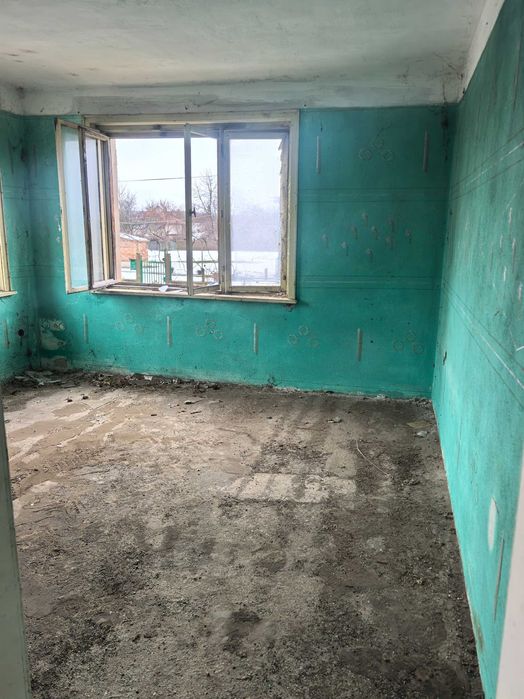 Масивна къща на 3 етажа