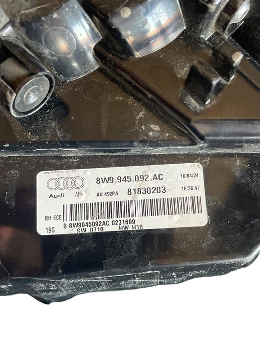 Lampa Spate / Stop Dreapta Spate Audi A4 B9 Break 2020-2024