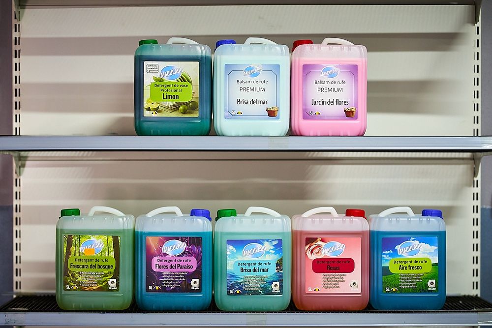 Detergent lichid - balsam de rufe - detergent de vase