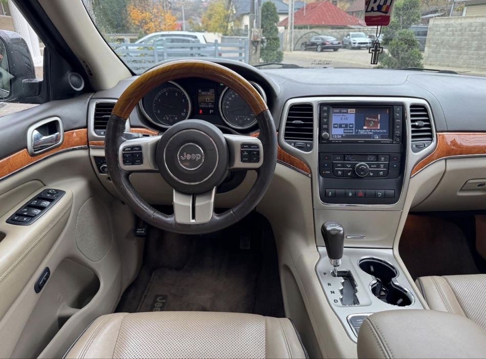Jeep Grand Cherokee 3.0 V6 | 240CP  | 4WD | EURO 5 | Automat | An model 2011 | Full extra