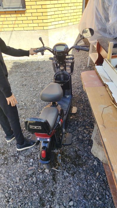 Электроскутер ск8